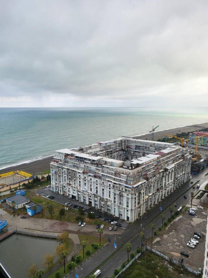 Apartment 16,26,27 Floors In Alliance Palace Batumi Exterior foto