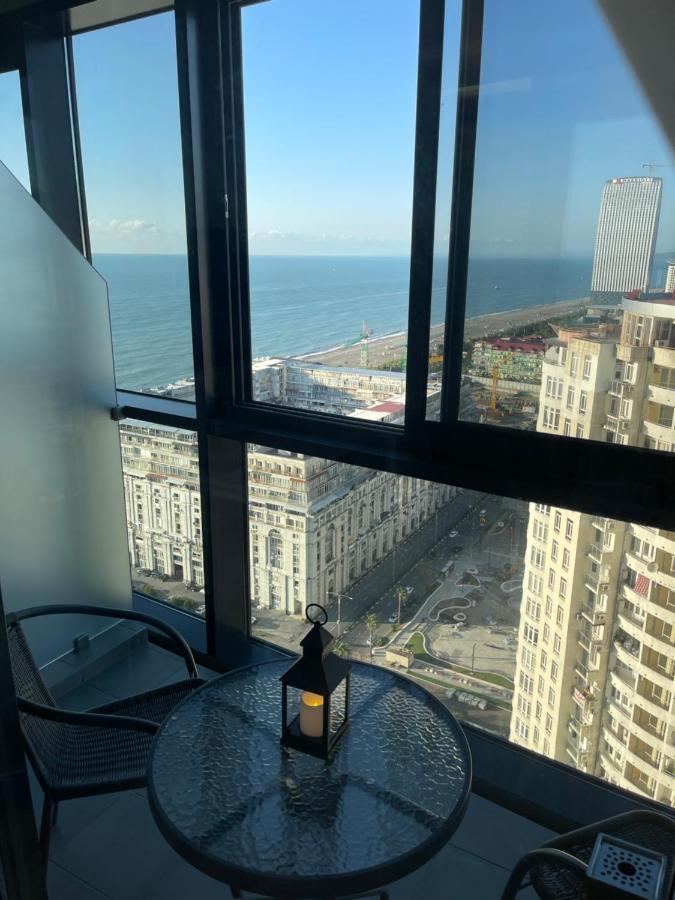 Apartment 16,26,27 Floors In Alliance Palace Batumi Exterior foto